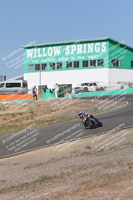 media/Apr-20-2025-AHRMA (Sun) [[393a79c373]]/Race/Group 11 early race/Turn 4b/